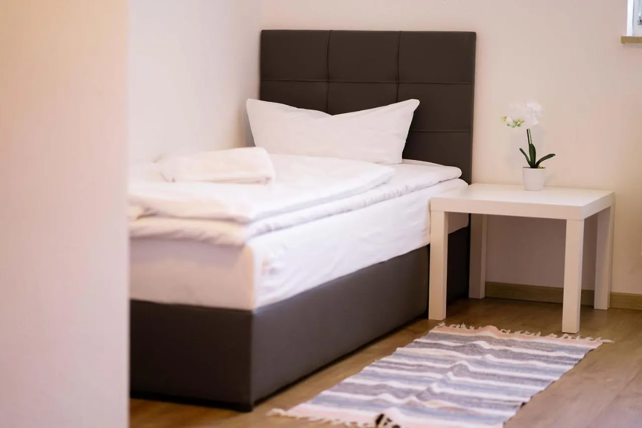 Sunnyhome Monteurwohnungen Und Apartments Nahe Regensburg Obertraubling